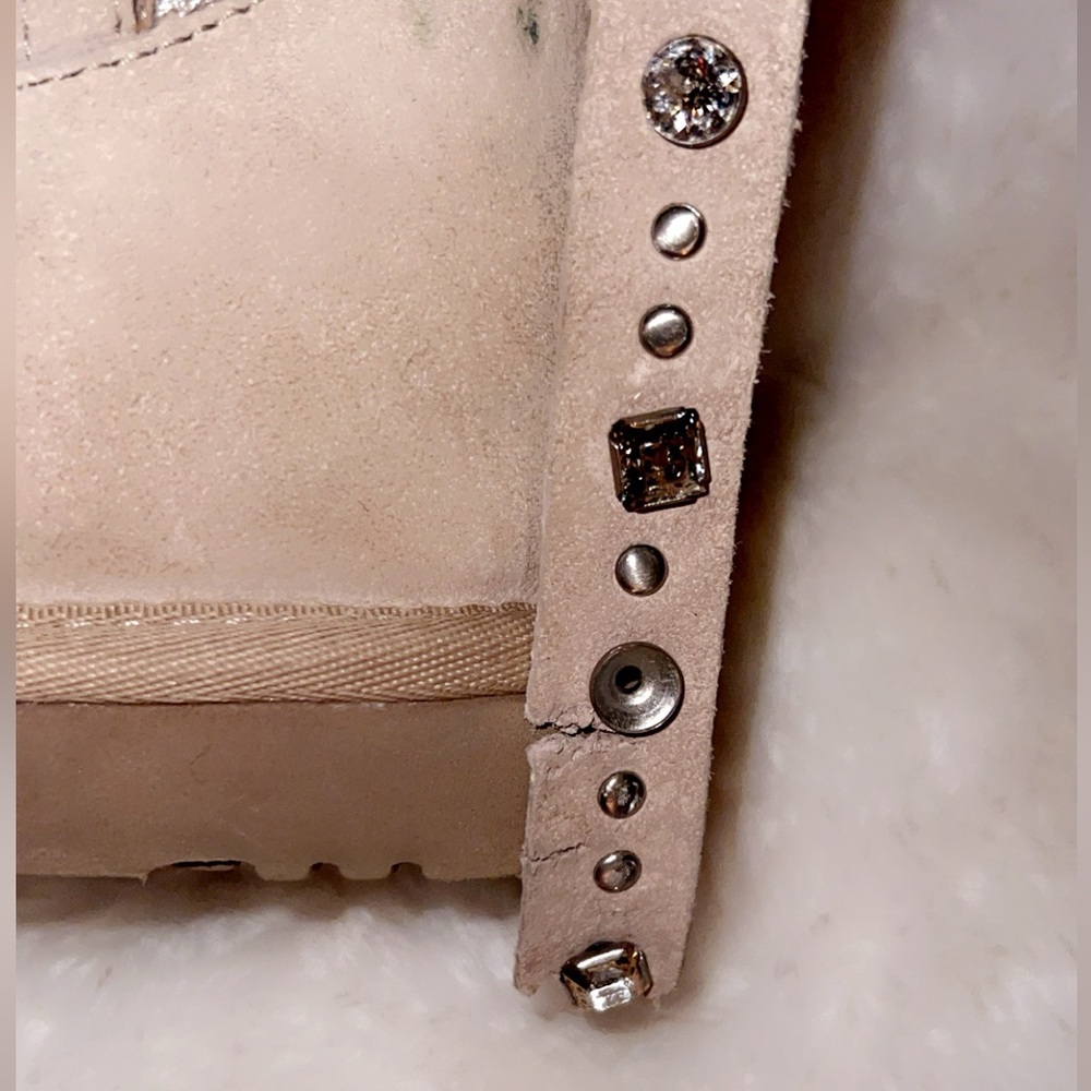UGG Renn Boot in Sand - Picture 11 of 12